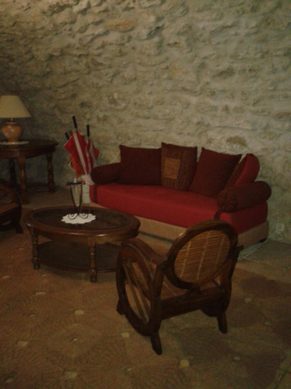 Sérignan-du-Comtat Le Chateau Des Estubiers Bed & Breakfast エクステリア 写真