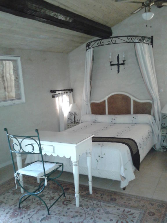 Sérignan-du-Comtat Le Chateau Des Estubiers Bed & Breakfast 部屋 写真